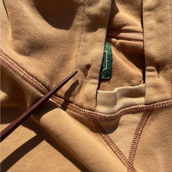 Women's American Eagle Sweatshirt Beige Spell-Out XS Casual College Preppy City - Picture 5 of 16